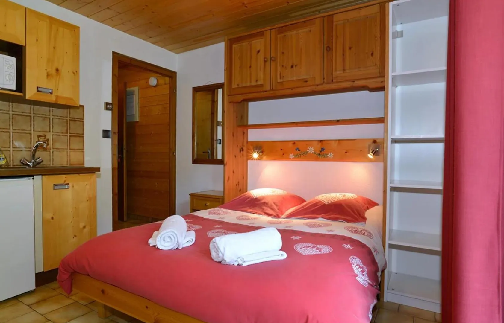 La Fleche D'Or Apartment Chatel France