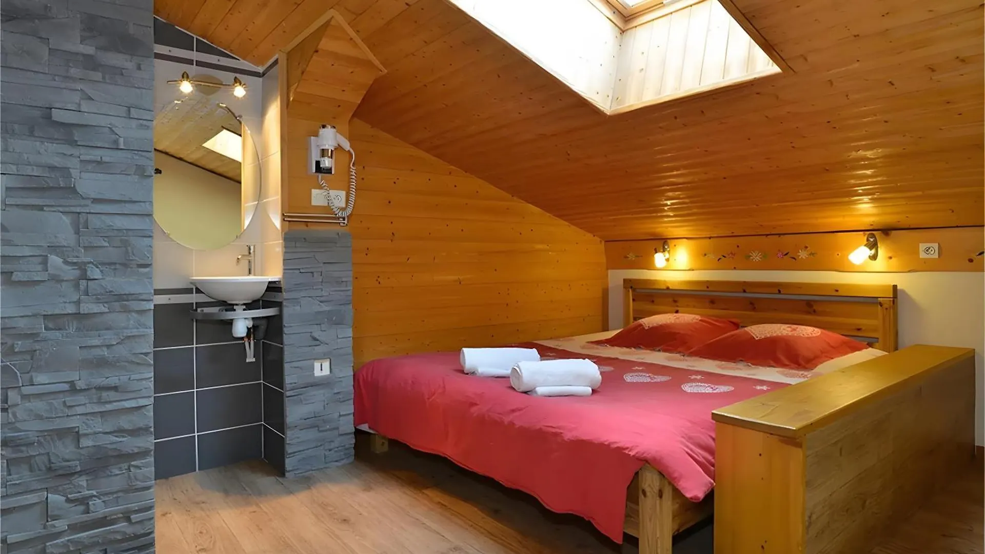 La Fleche D'Or Apartment Chatel