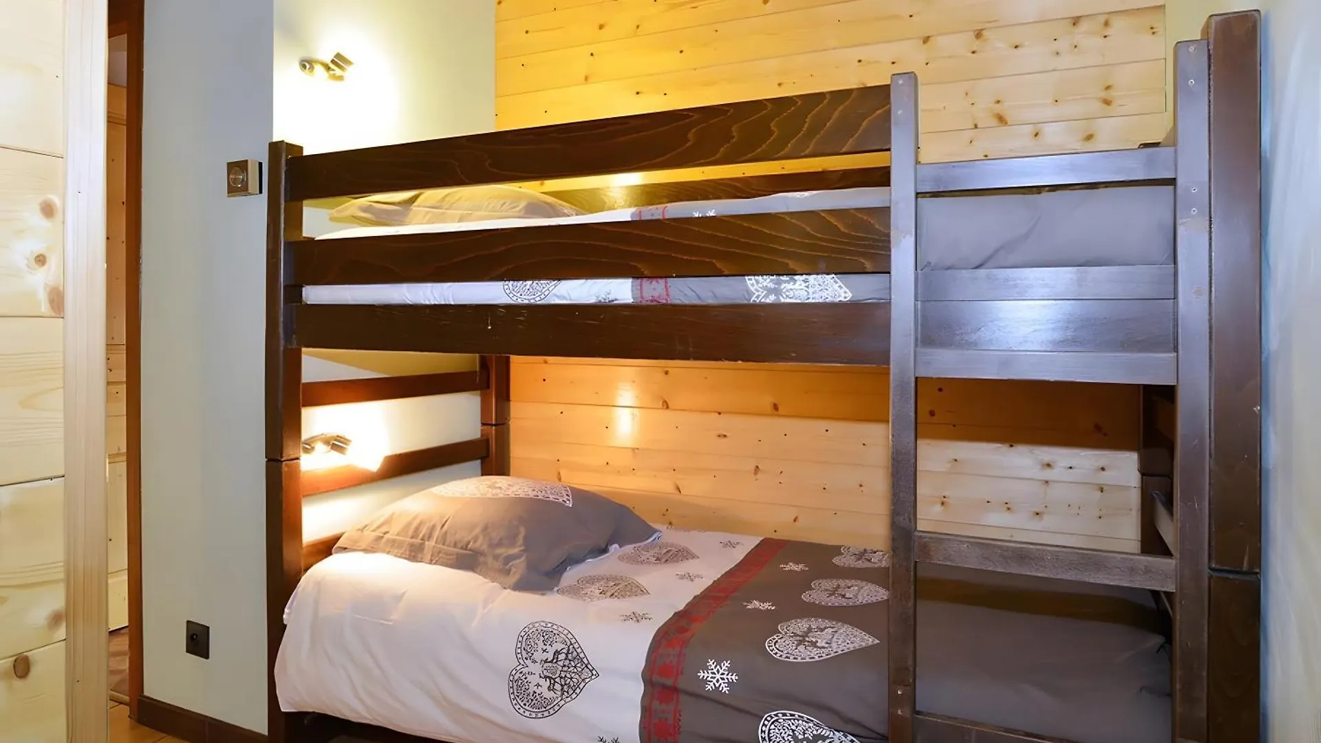 La Fleche D'Or Apartment Chatel