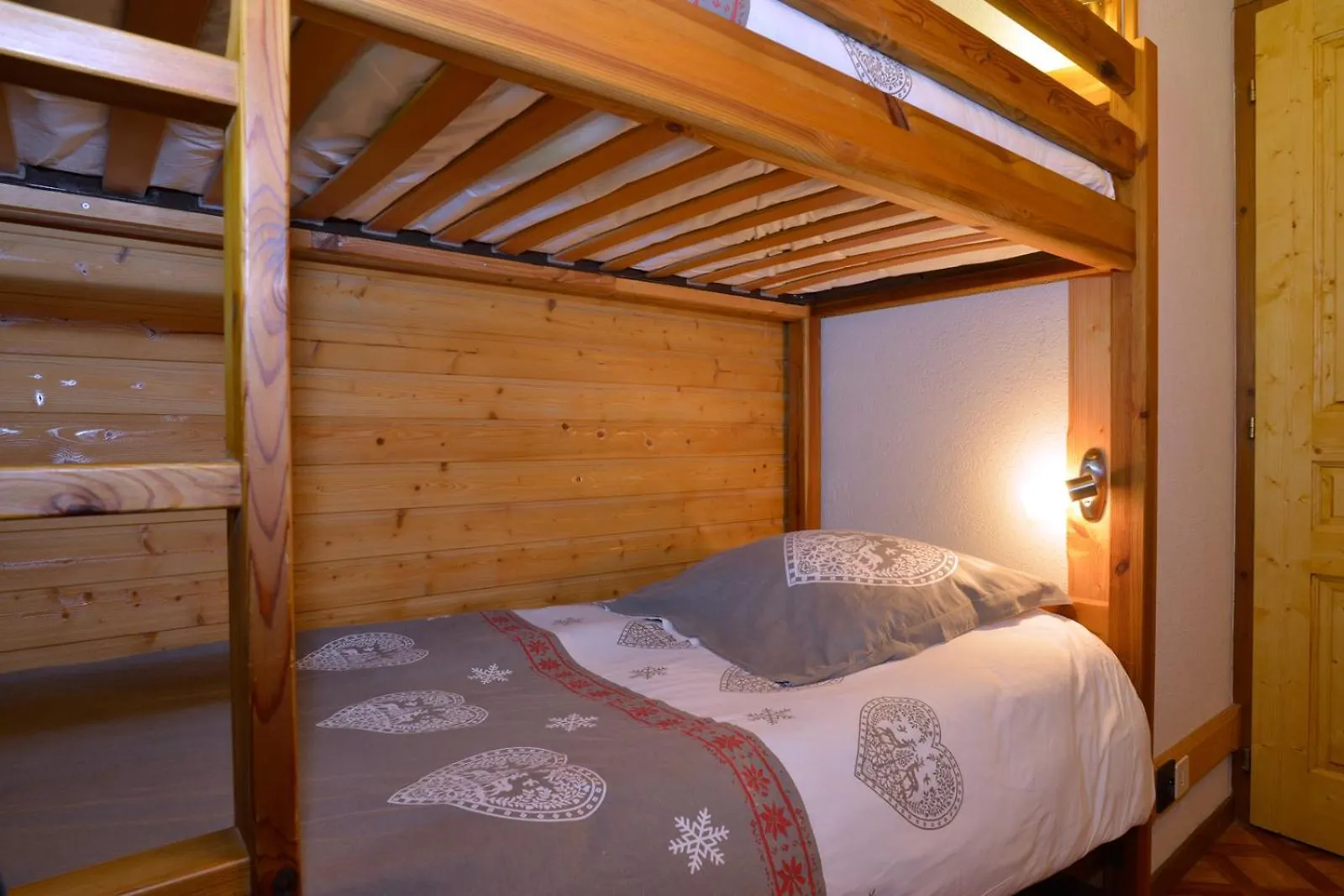 La Fleche D'Or Apartment Chatel