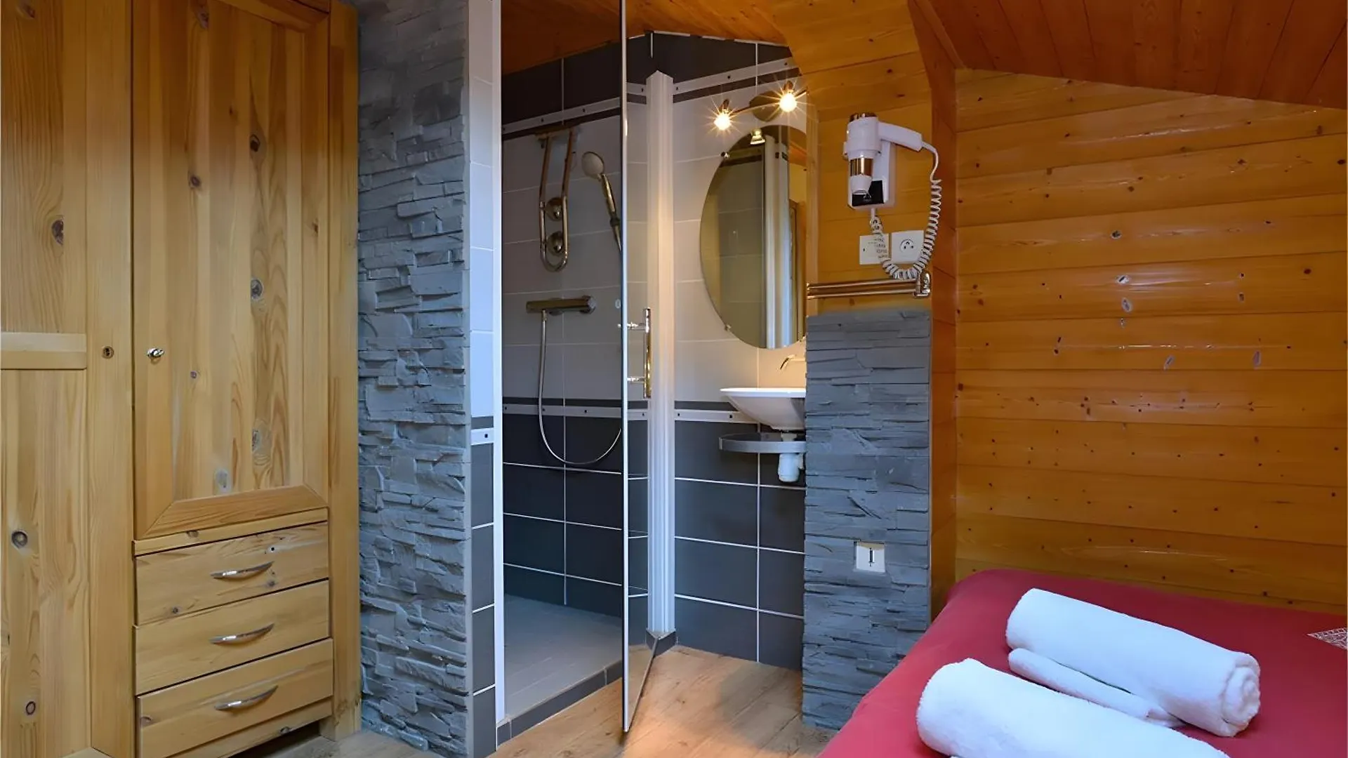 La Fleche D'Or Apartment Chatel France