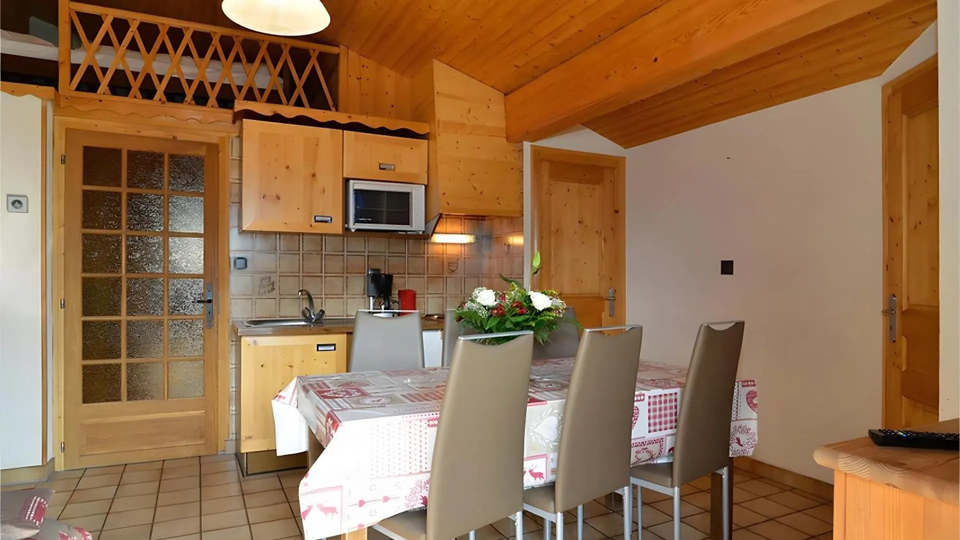 La Fleche D'Or Apartment Chatel