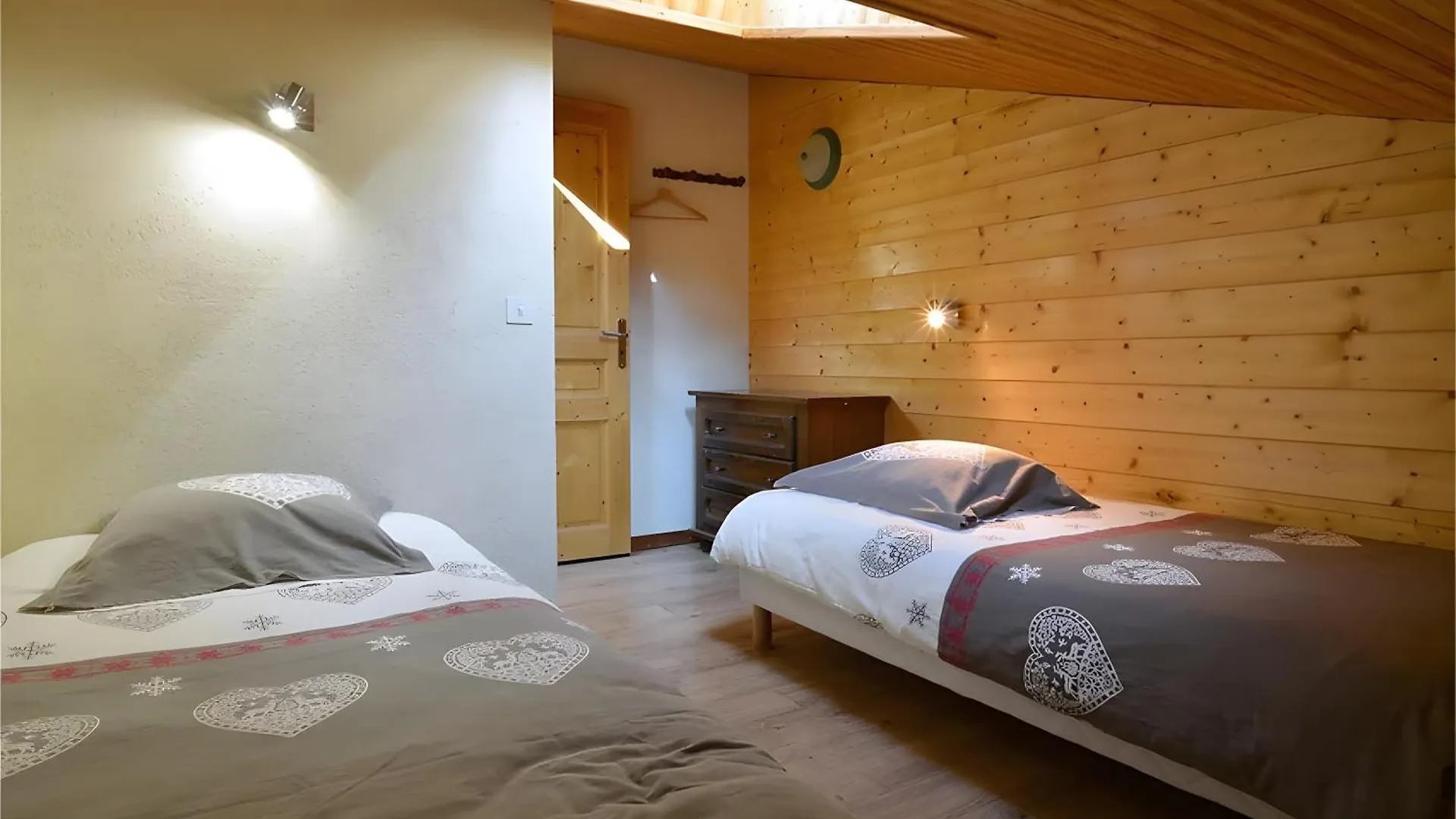 La Fleche D'Or Apartment Chatel