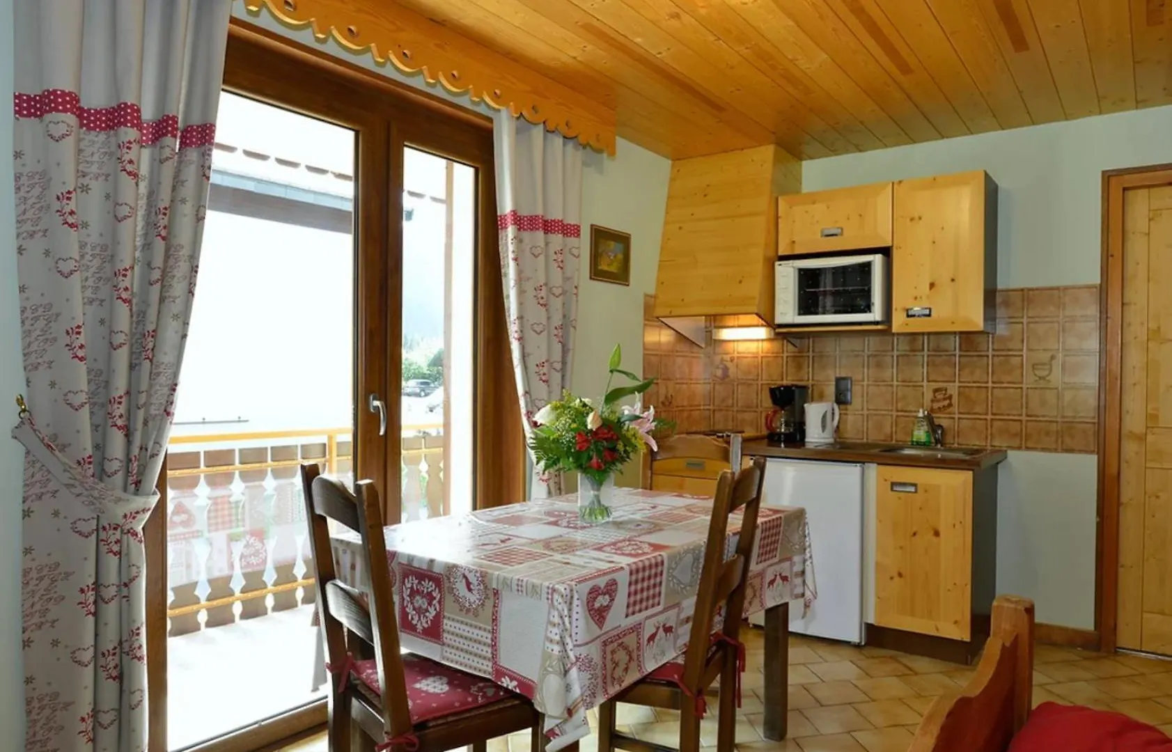 La Fleche D'Or Apartment Chatel