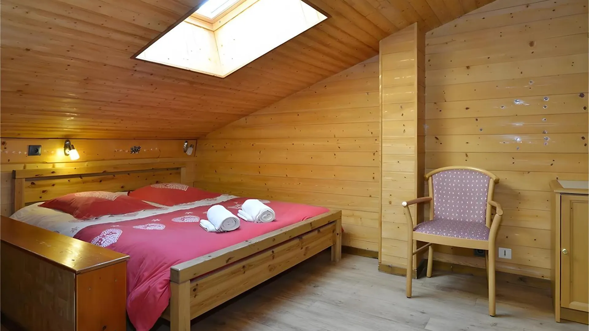 La Fleche D'Or Apartment Chatel
