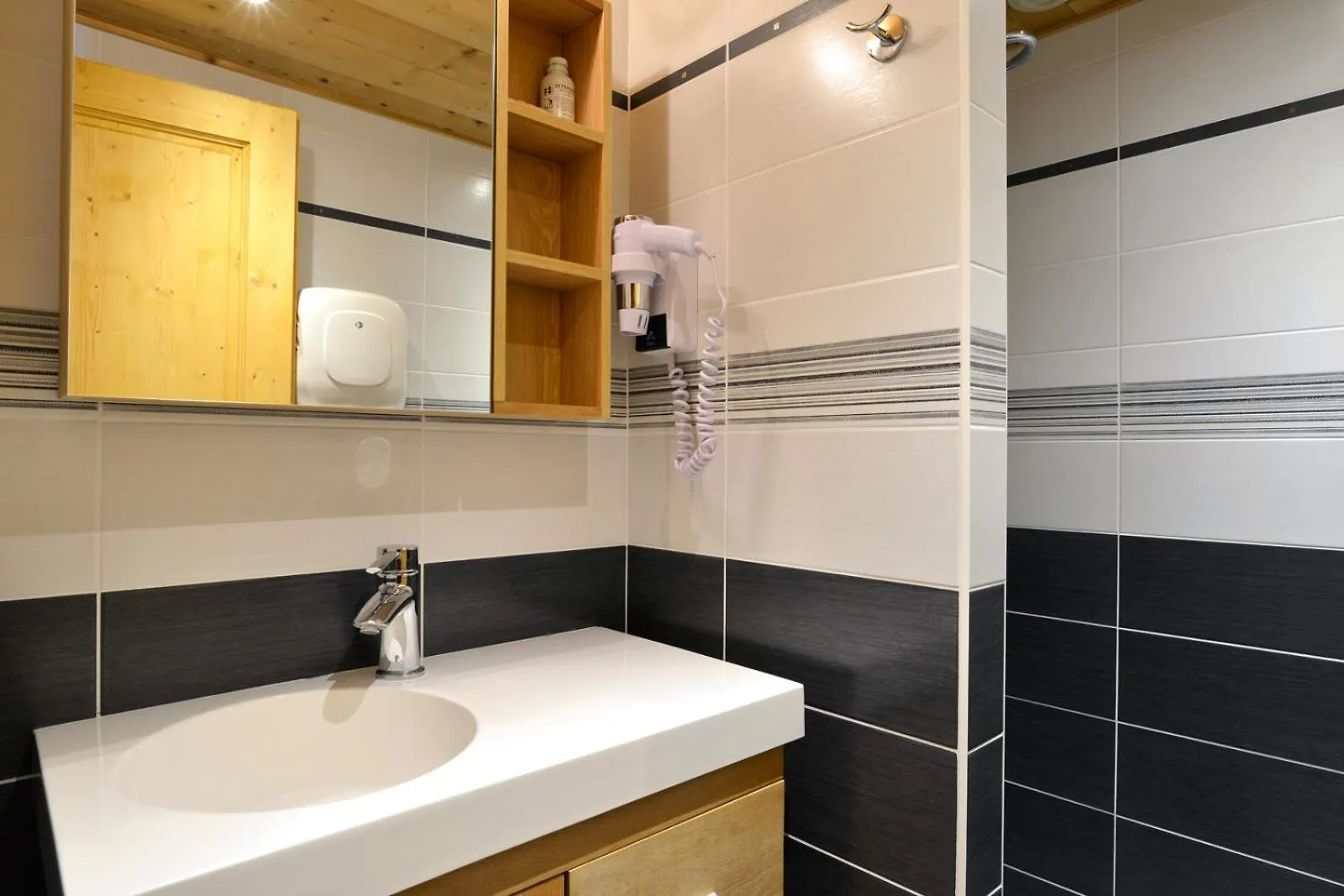 La Fleche D'Or Apartment Chatel